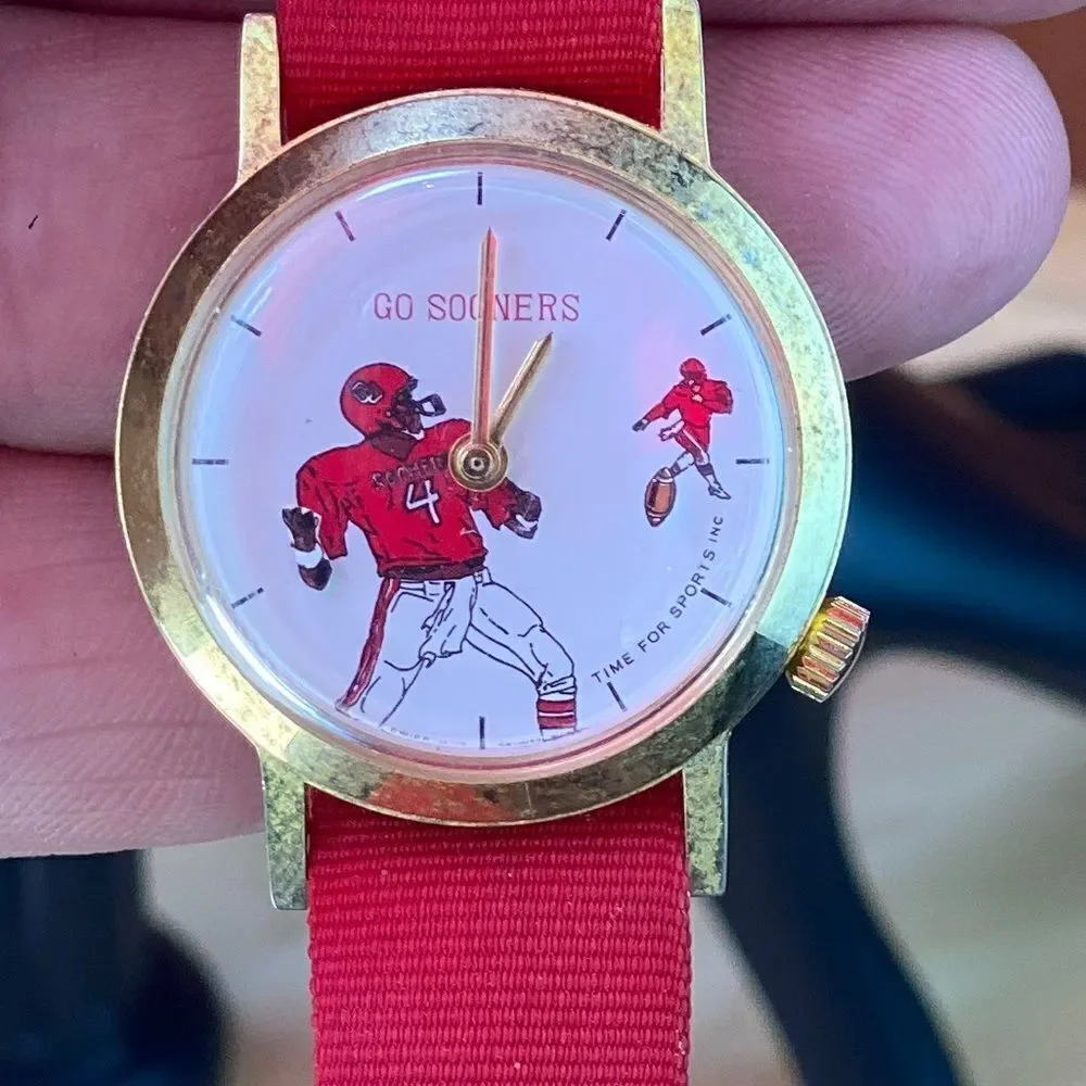 Used Oklahoma Sooner windup function watch
